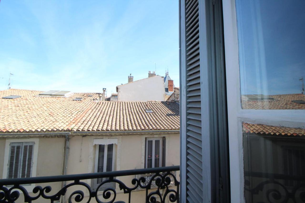 Roussy Nimes Romaine Esterno foto
